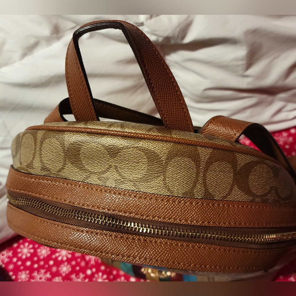 Coach Kenley Signature Backpack w/Stripe - Picture 4 of 9